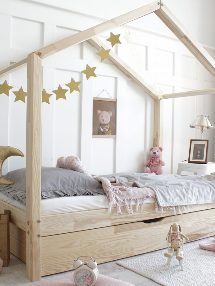 Cama con nido y dosel modelo casita para dormitorios infantiles