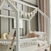 cama-casa-montessori-venecia-blanco-s-patas